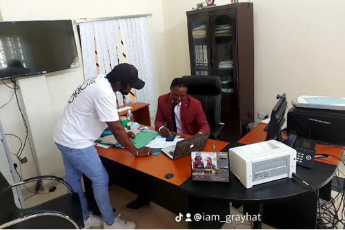 David Okunola presenting MEDIC-PLUS
